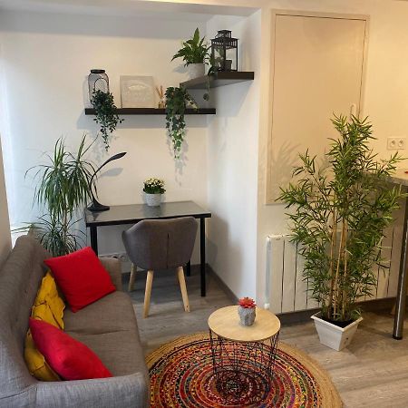 Charmant Appartement Proche Du Centre Ville Caen Ngoại thất bức ảnh