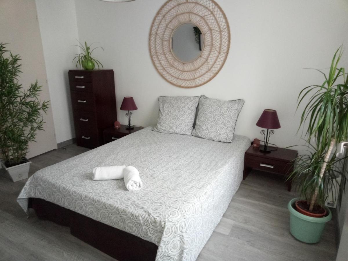 Charmant Appartement Proche Du Centre Ville Caen Ngoại thất bức ảnh